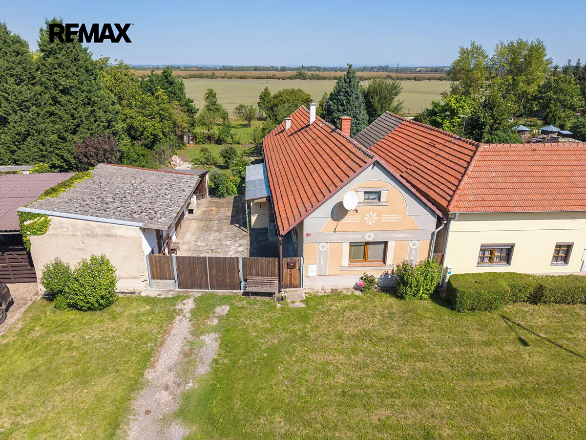 Prodej rodinného domu 112 m², pozemek 1855 m²